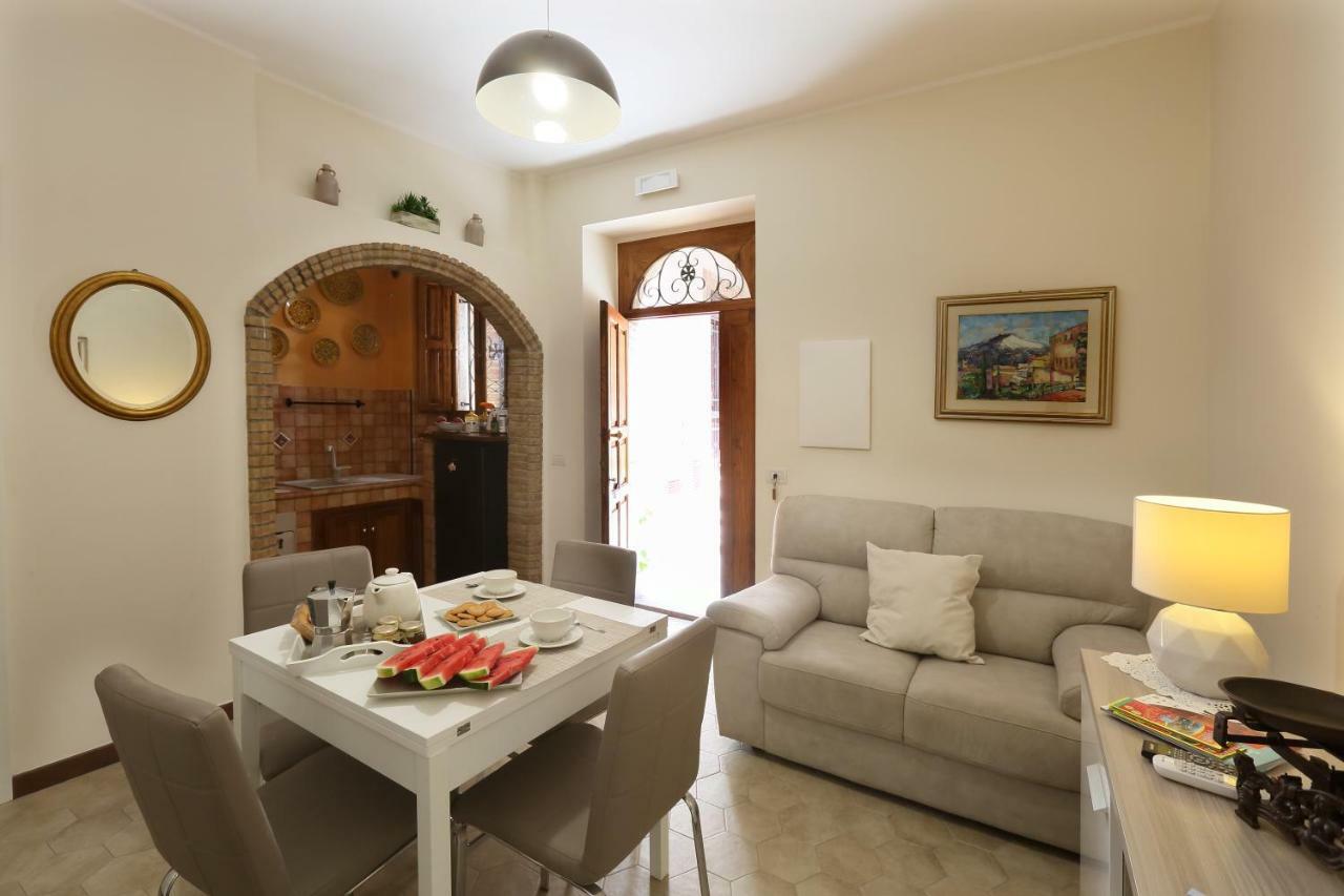 Apartamento Trinacria House Taormina Exterior foto